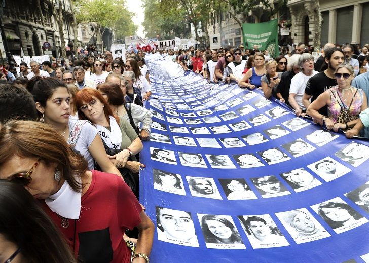 Decenas de organismos de Derechos Humanos y organizaciones políticas marcharon por el Día de la Memoria. 