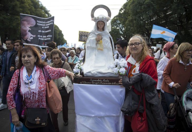 Miles de personas se movilizaron contra la despenalización del aborto en el "Día del niño por nacer".