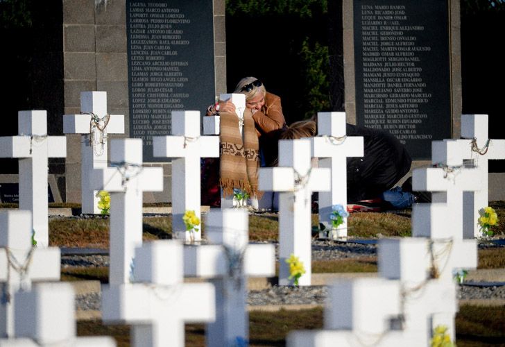 Homenaje a los soldados caídos en la guerra de Malvinas enterrados como NN, "solo reconocidos por Dios"