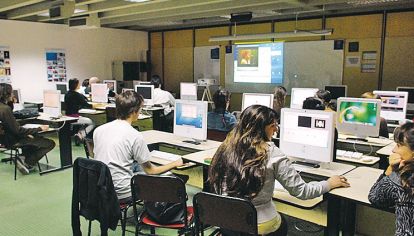 Universidades. En las aulas se plantean debates que no se incluyen en las propuestas partidarias tradicionales, que deben cambiar.