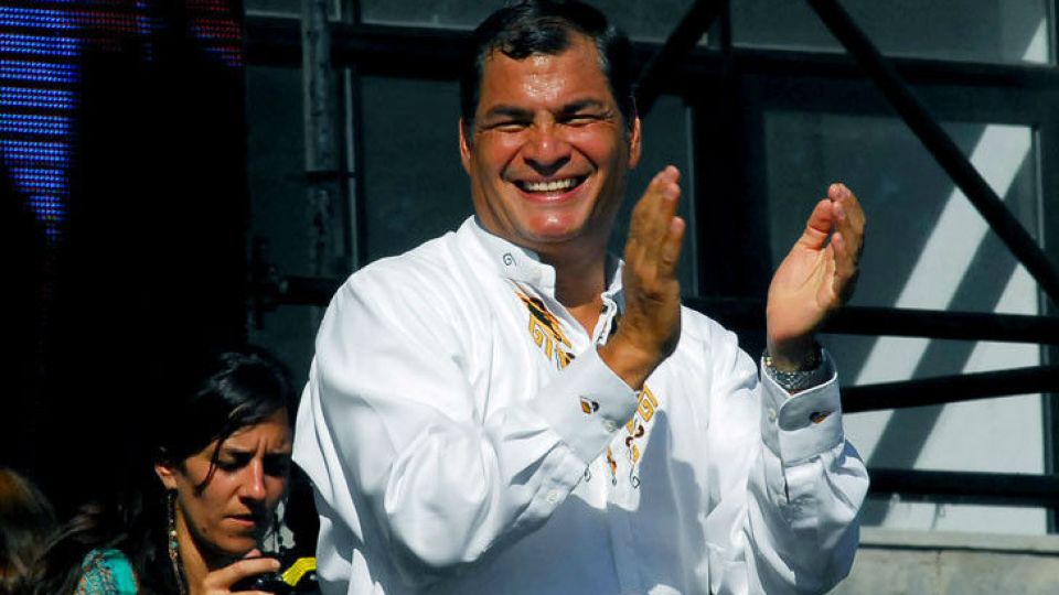 Correa, cuando recibió otro premio de la Universidad de La Plata en 2012.