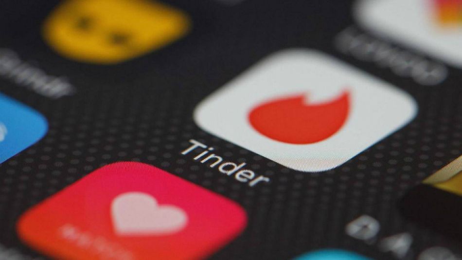 tinder aplicaciones facebook 20180406