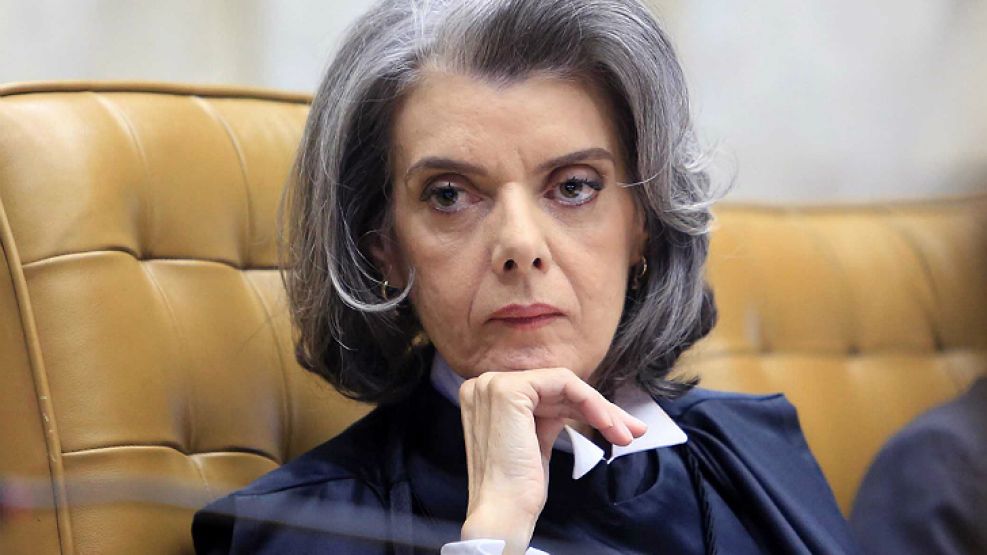 Cármen Lúcia Antunes Rocha, titular de la Corte de Brasil.
