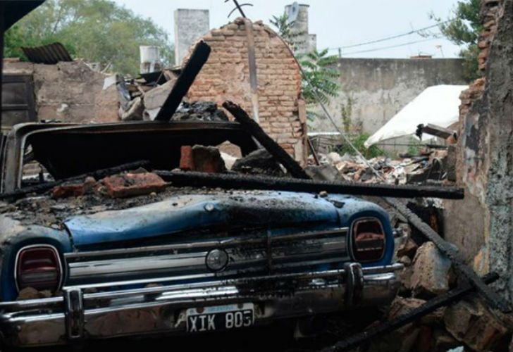 Olavarría: mató a su familia y fingió el incendio de su casa para ocultarlo.