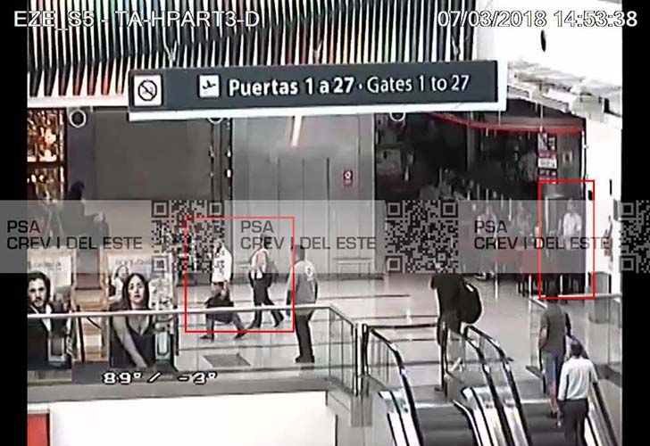 Los pungas actúan también en los aeropuertos, como una pareja que fue filmada y demorada en Ezeiza.