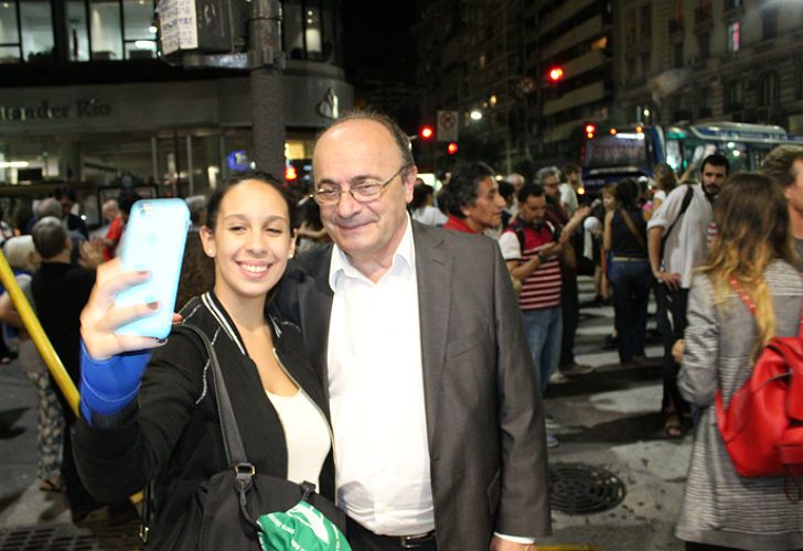 Leopoldo Moreau, en el cacerolazo de avenida Callao.