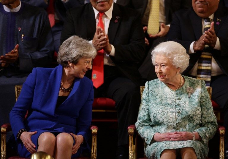 La reina Isabel II fue la anfitriona en la gala de los líderes de la Commonwealth en Londres.