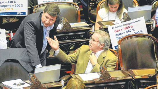 Aumentos. Empresas y consumidores en alerta por las subas. Golpea al resto del consumo.