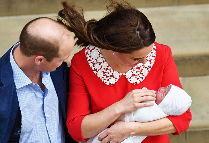 Catalina, esposa del príncipe Guillermo, dio a luz a un varón.