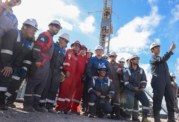 El presidente Mauricio Macri visitó las instalaciones de YPF en Vaca Muerta