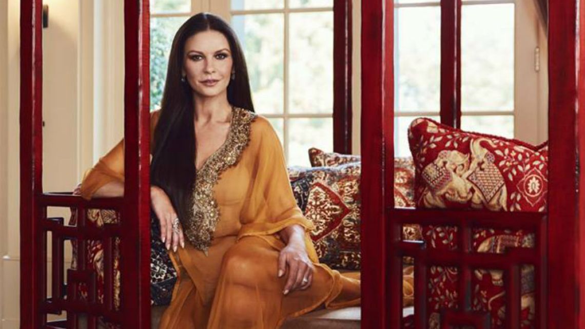 шахерезада кэтрин зета. кэтрин зета-джонс шахерезада. шахерезада кэтрин зета. кэтрин зета-джонс – «тысяча и одна ночь», 1990. кэтрин зета-джонс тысяча и одна ночь.