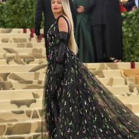 heavenly-bodies-fashion-amp-the-catholic-imagination-costume-institute-gala-arrivals