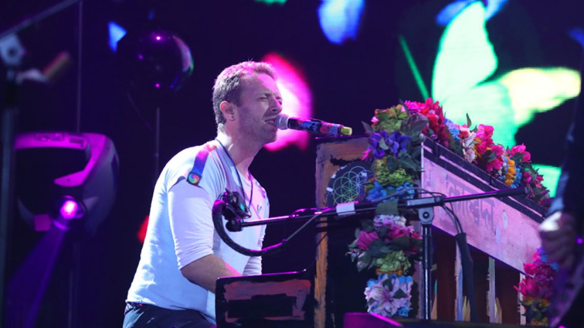 Coldplay frontman Chris Martin is planning to perform in Argentina as he takes the Global Citizen campaign against extreme poverty to another continent, sources close to the organizers said. The advocacy movement, which rallies support for development assistance through music and other events, holds festivals in New York's Central Park each year when world leaders are gathering for the UN General Assembly and has previously expanded to Canada, Germany and India.