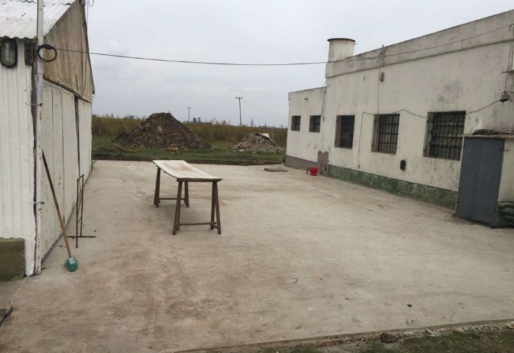 El playón deportivo que se construyó en la escuela rural C.E.R 81 Mariano Moreno, Campo La escondida de Venado Tuerto gracias a la recaudación de un evento solidario.