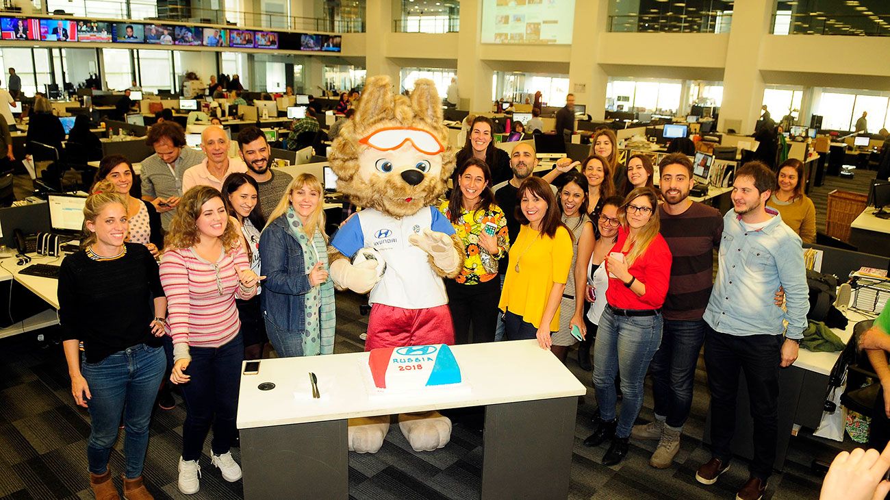 Zabivaka visitó la Editorial Perfil