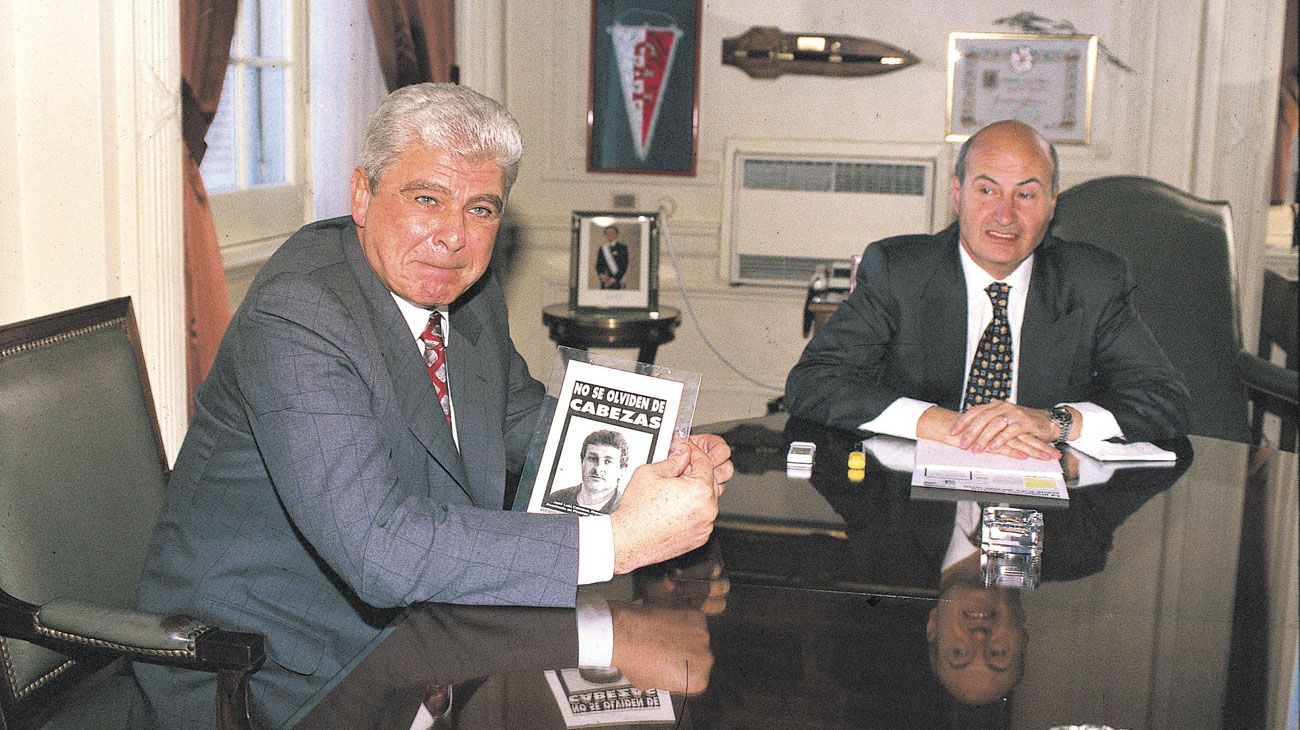 Yabrán junto al entonces jefe de Gabinete Jorge Rodríguez. 