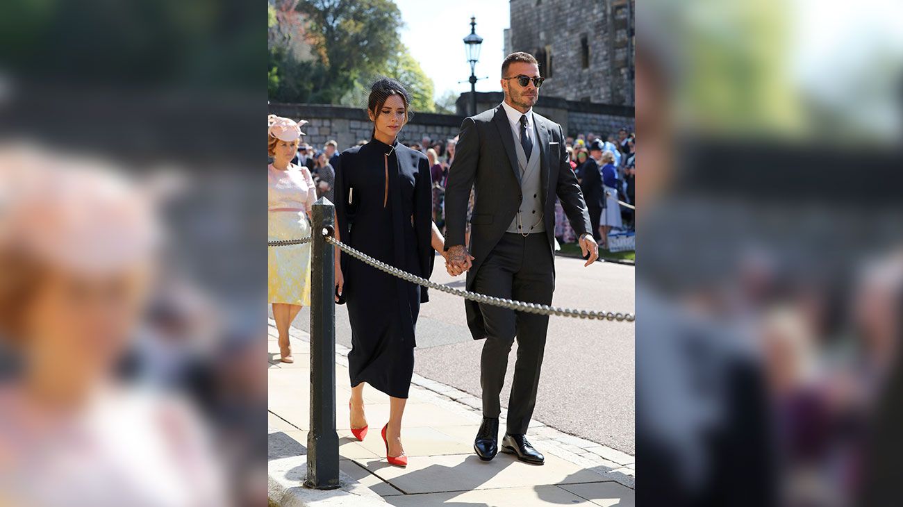  David Beckham y Victoria Beckham llegan a la ceremonia de boda del Príncipe Harry y Meghan Markle en la Capilla de San Jorge en el Castillo de Windsor en Windsor