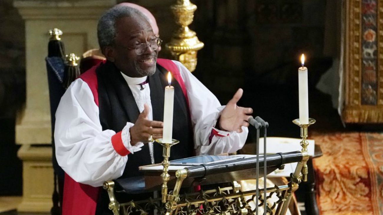 Michael Curry es obispo de Chicago.