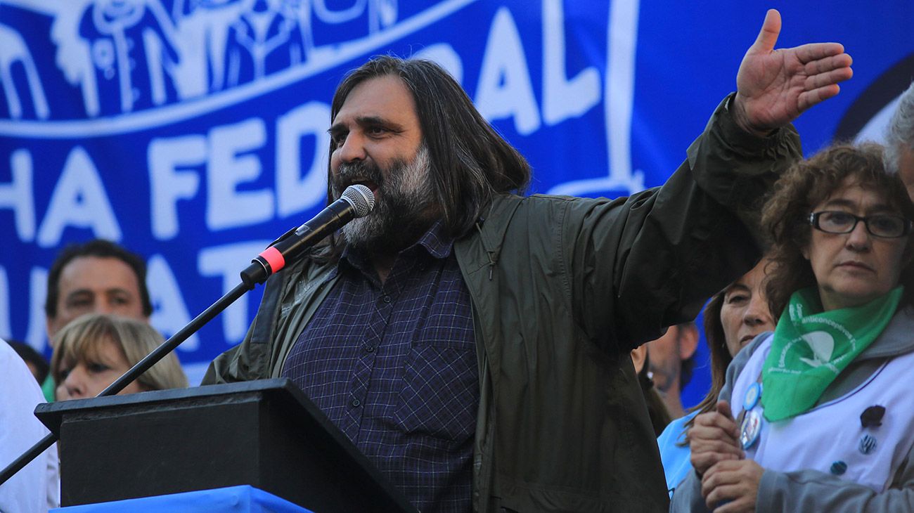 Acto de cierre de la Marcha Federal Educativa en Plaza de Mayo.