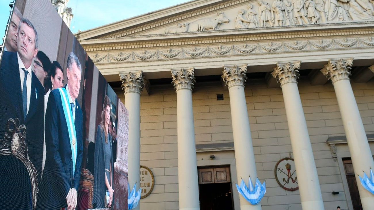 El Presidente se encuentra en la Catedral para participar del Tedeum por el 25 de mayo