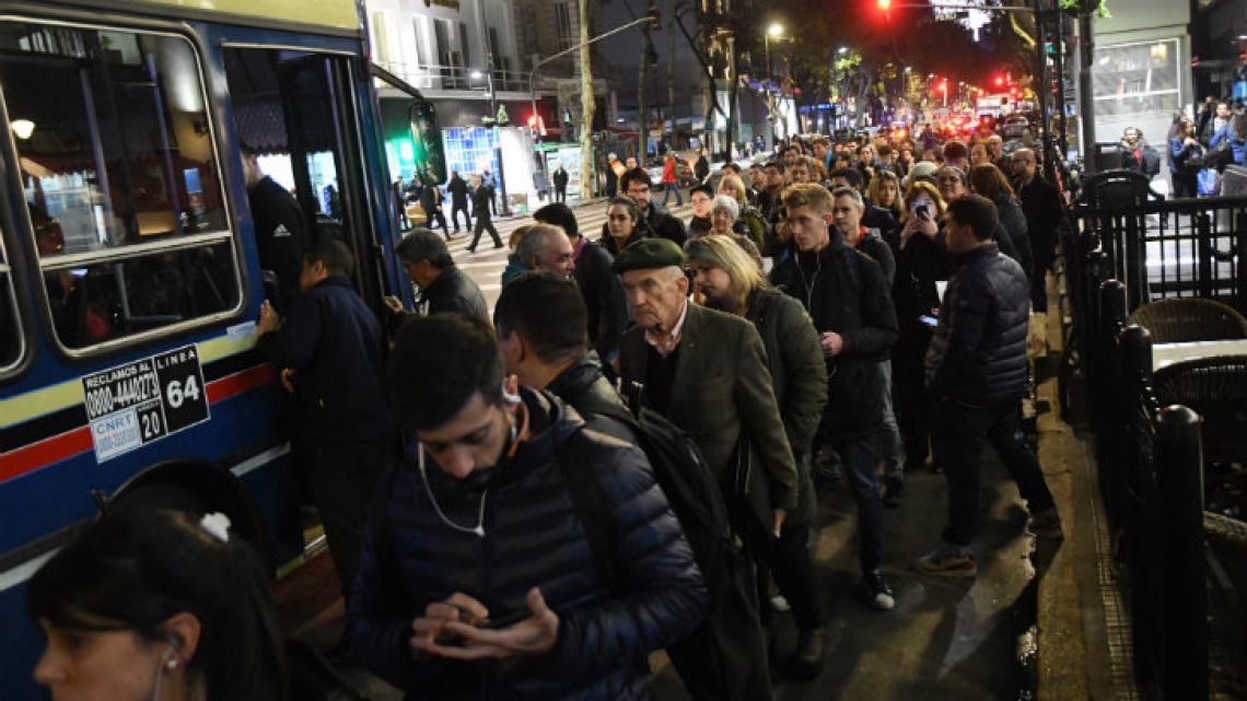Striking Subte workers managed to shut down the entire service this week, sparking rush-hour chaos and ensuring that commuters faced long waits and long queues for buses in order to get home.
