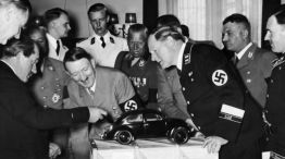 Hitler Volkswagen Escarabajo