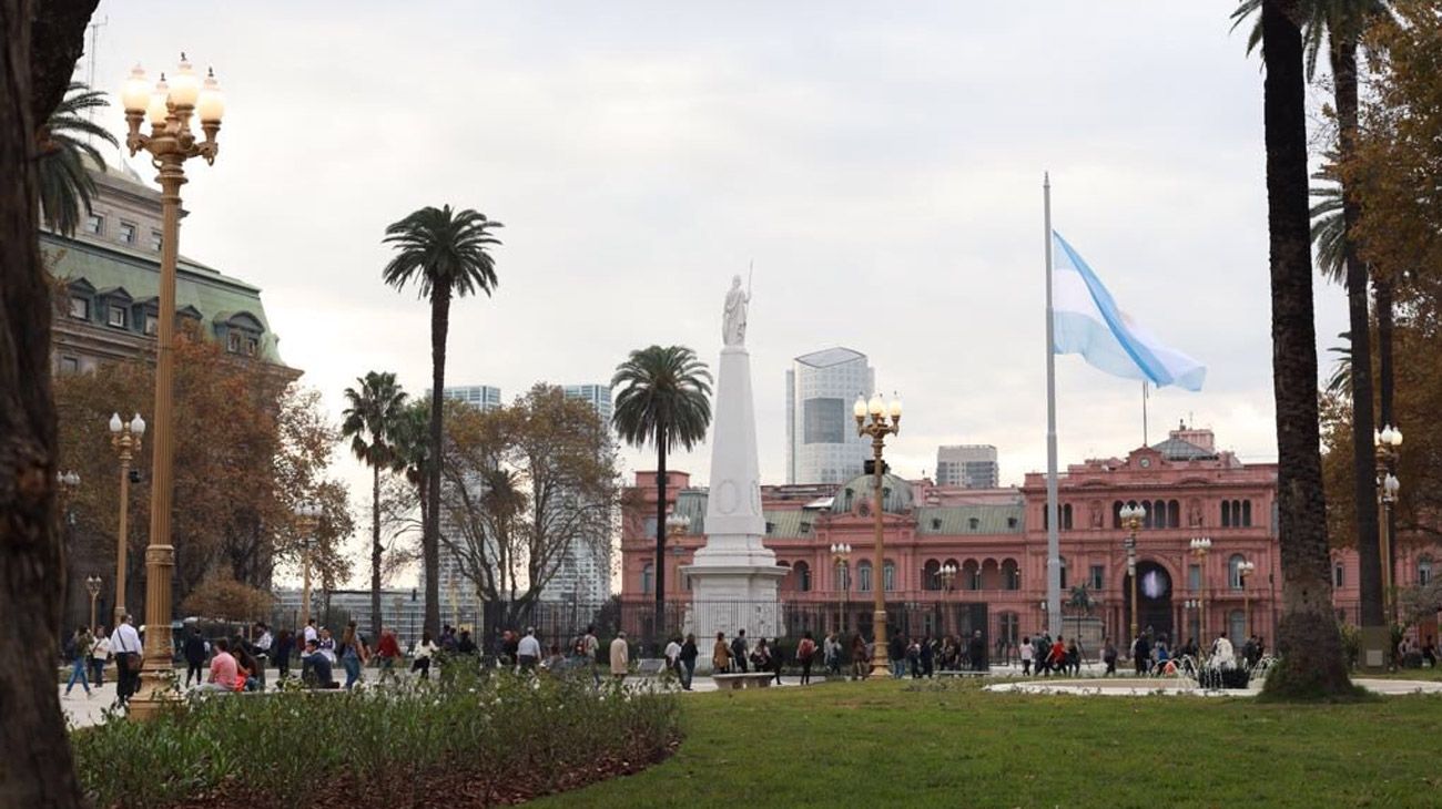 Así quedó Plaza de Mayo tras las obras de refacción que duraron seis meses.