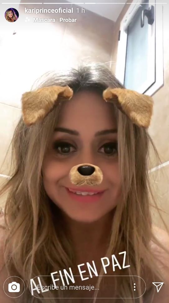 Karina la princesita bañandose (2)