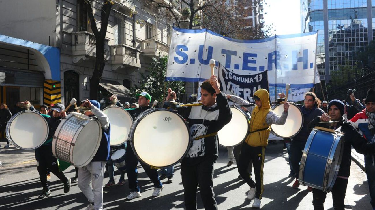 Marcha Federal confluye en distintos puntos de la ciudad de Buenos Aires.