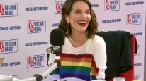 Natalia Oreiro-Rusia-Bandera LGBT