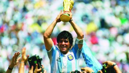 0606_maradona_00