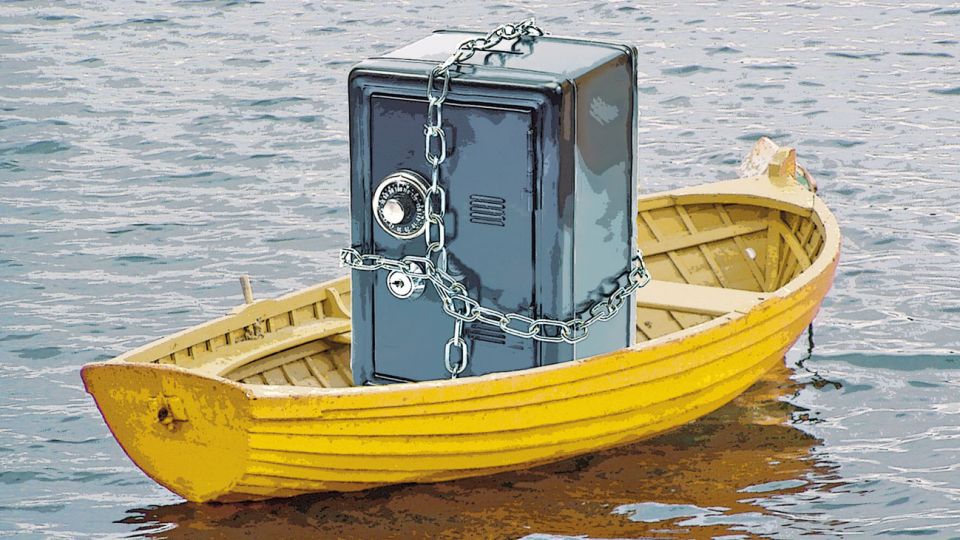 Afuera. Mientras el dinero sea legal y esté convenientemente declarado, hay herramientas factibles para tener fondos, como por ejemplo, los fideicomisos ciegos.