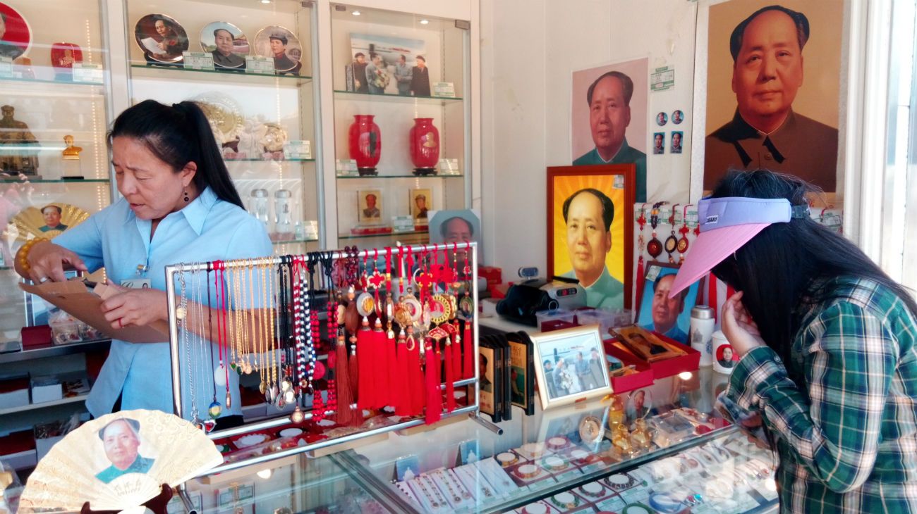 Una visita al mausoleo de Mao.