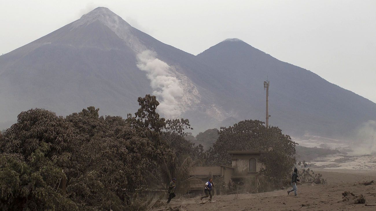  La erupción del volcán de Fuego causa decenas de muertos en Guatemala