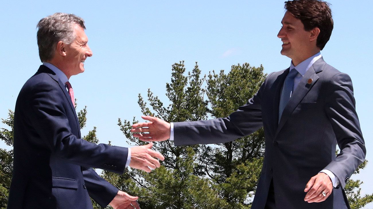 El presidente Mauricio Macri fue recibido por el primer ministro de Canadá, Justin Trudeau, antes del comienzo de la Cumbre del G7 en la localidad de Charlevoix.