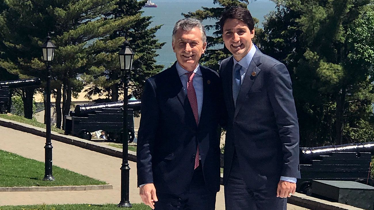 El presidente Mauricio Macri fue recibido por el primer ministro de Canadá, Justin Trudeau, antes del comienzo de la Cumbre del G7 en la localidad de Charlevoix.