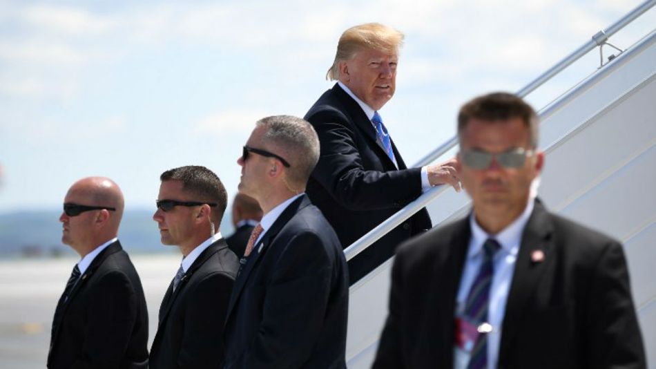 Trump se fue de Canadá haciendo un escándalo.