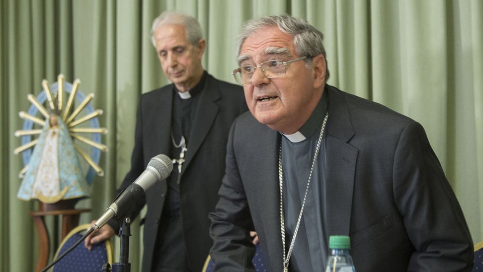 Oscar Ojea, obispo de San Isidro y titular de la CEA.