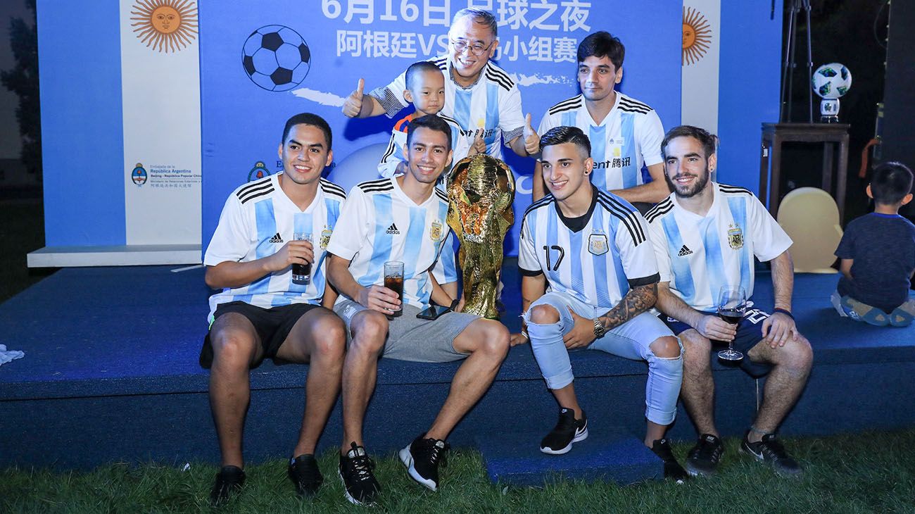 Como se vivió el partido Argentina Islandia en China.