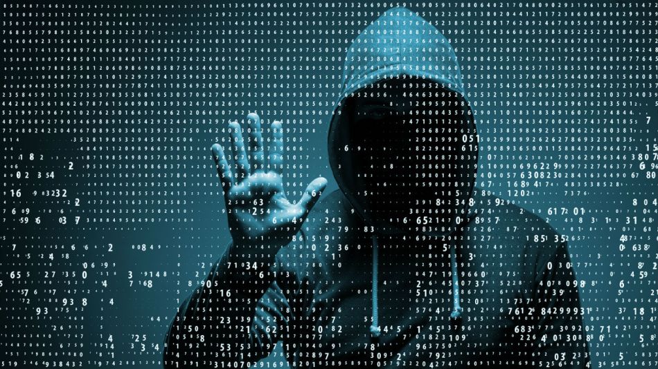 La estrategia es combatir a los hackers.