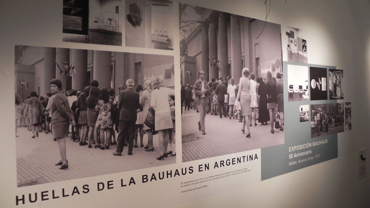 En 1970 se realizó en el Museo Nacional de Bellas Artes una muestra en conmemoración del 50 aniversario de la fundación de la Bauhaus.