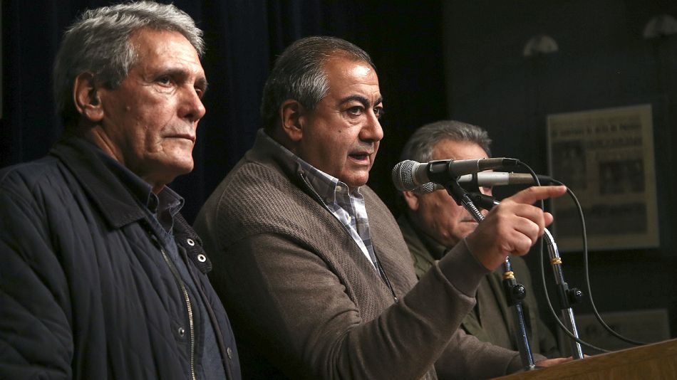 Carlos Acuña, Hector Daer y Juan Carlos Schmid, titulares de la CGT.
