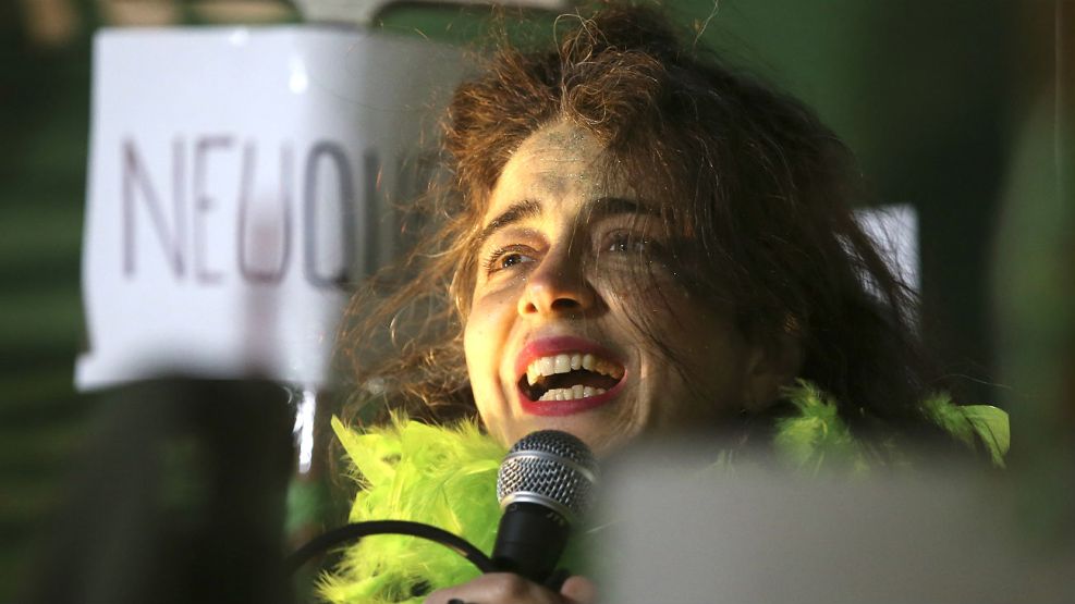 La actriz Erica Rivas habló en en el "Pañuelazo" frente al Congreso.