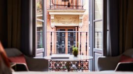 Airbnb propone que los propietarios de alojamientos los cedan gratuitamente para recibir a los trabajadores de la salud involucrados en la lucha contra el Coronavirus.