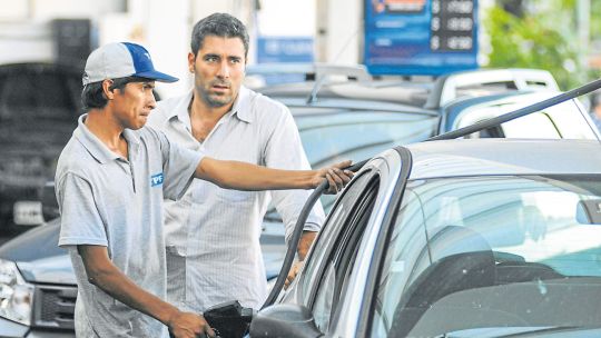EN LA MIRA. Ayer, un gran buffet de abogdos analizaba demandar a la petrolera estatal YPF.