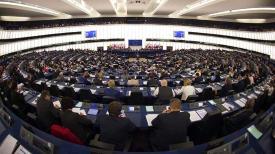 El Europarlamento discute desde el 2016 una nueva legislación sobre los derechos de autor y cómo estos se ven afectados por el avance de nuevas tecnologías y plataformas.
