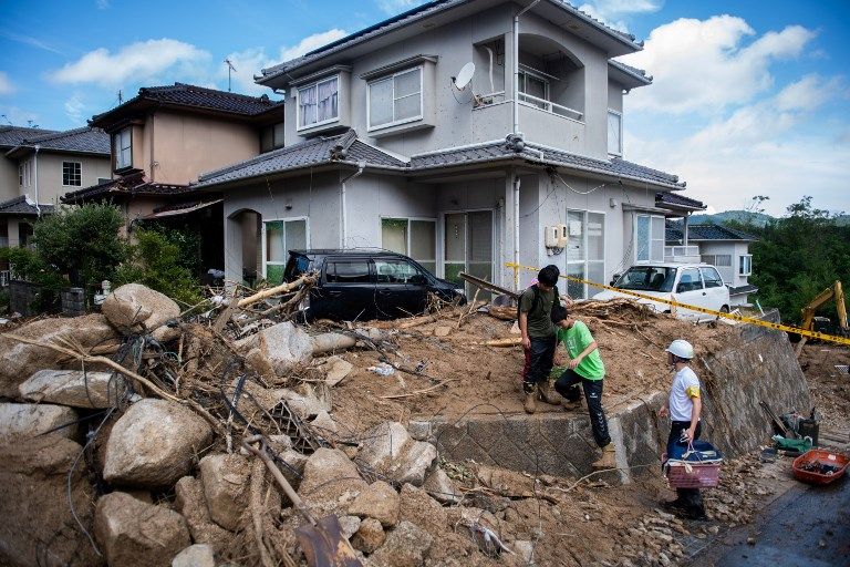 Japón suele verse atravesado por importantes frentes lluviosos y tifones, a veces mortíferos, en verano.