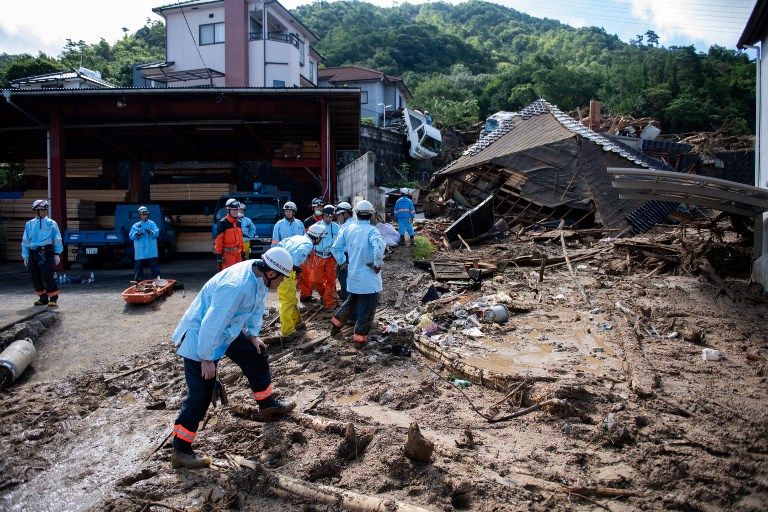 Japón suele verse atravesado por importantes frentes lluviosos y tifones, a veces mortíferos, en verano.