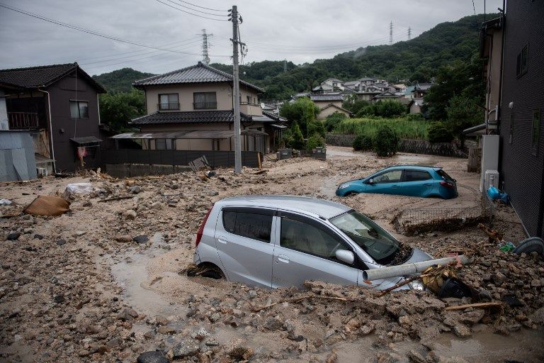 Japón suele verse atravesado por importantes frentes lluviosos y tifones, a veces mortíferos, en verano.