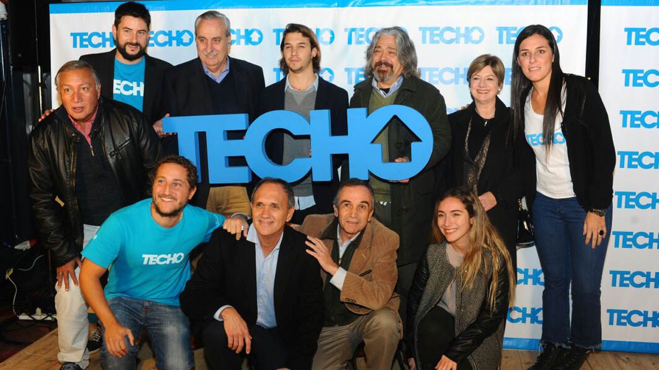 Políticos, periodistas y celebridades participaron del aniversario de Techo.